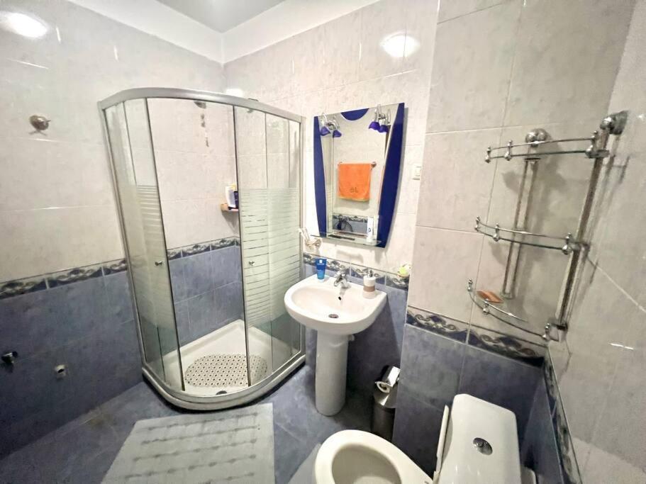 Central Tirana Flat Near Bazaar Exteriör bild